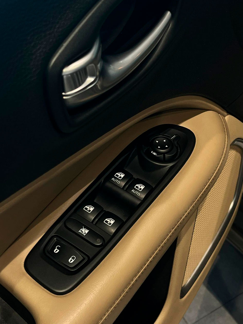 JEEP Compass 1.4 Mair Longitude 4×2 | Select Área JEEP Compass 1.4 Mair Longitude 4x2 | Select Área