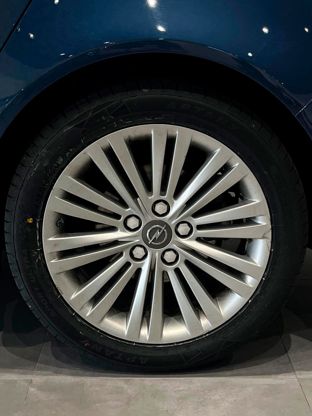 OPEL Insignia 2.0CDTI ecoFLEX StarStop | Select Área OPEL Insignia 2.0CDTI ecoFLEX StarStop | Select Área