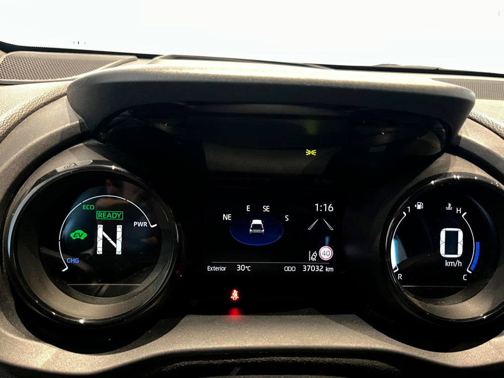 Select Área | TOYOTA Yaris 1.5 120H Style Plus Select Área | TOYOTA Yaris 1.5 120H Style Plus