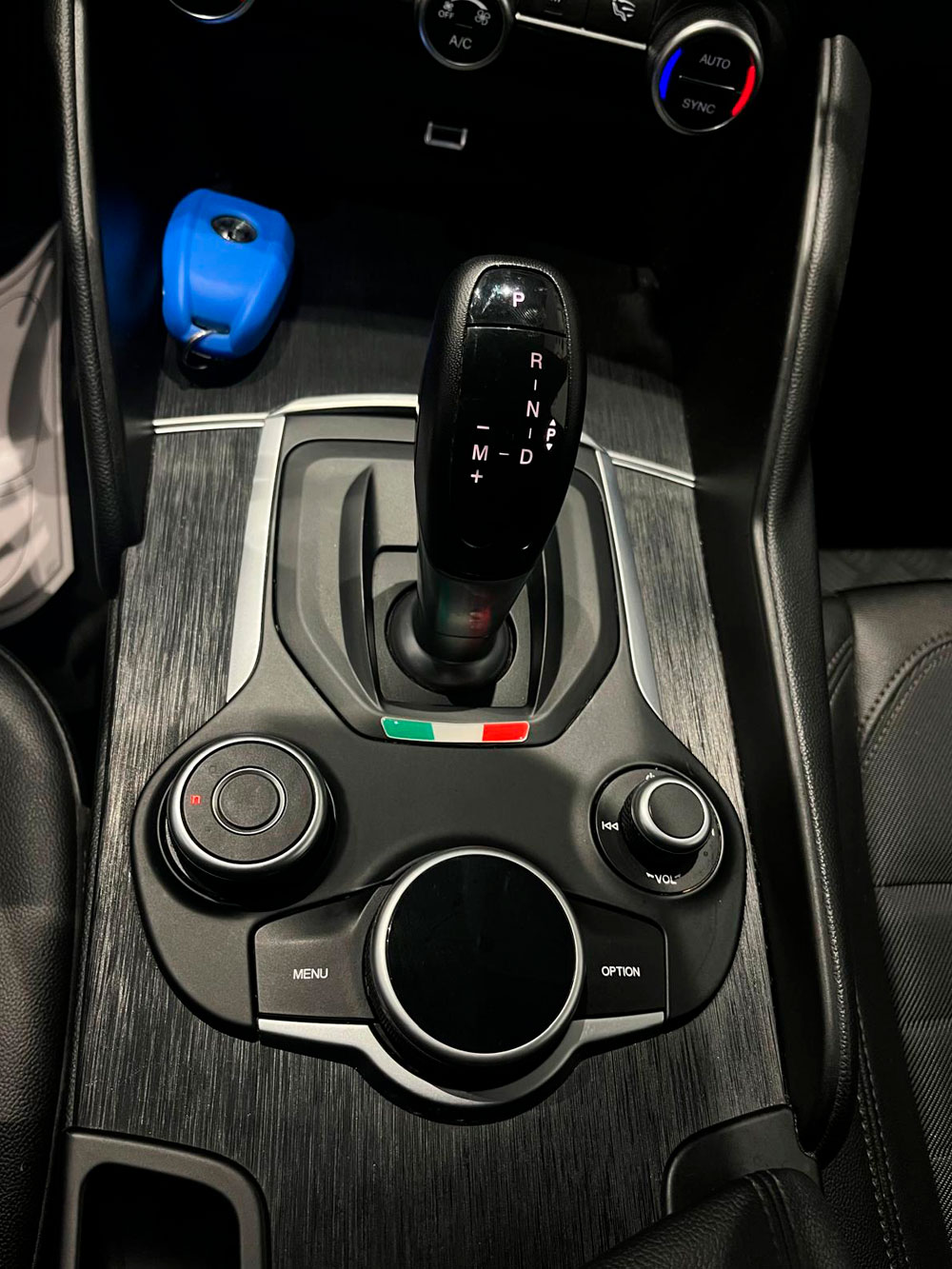 ALFA ROMEO Giulia 2.2 Diesel Super AT | Select Área ALFA ROMEO Giulia 2.2 Diesel Super AT | Select Área