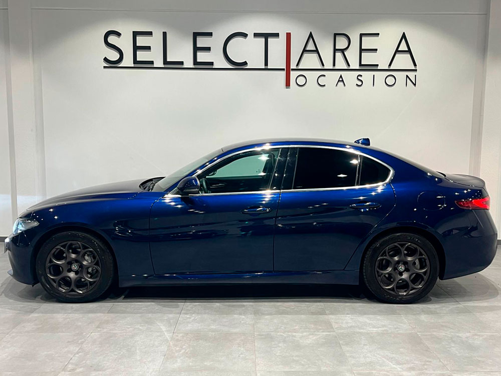 ALFA ROMEO Giulia 2.2 Diesel Super AT | Select Área ALFA ROMEO Giulia 2.2 Diesel Super AT | Select Área