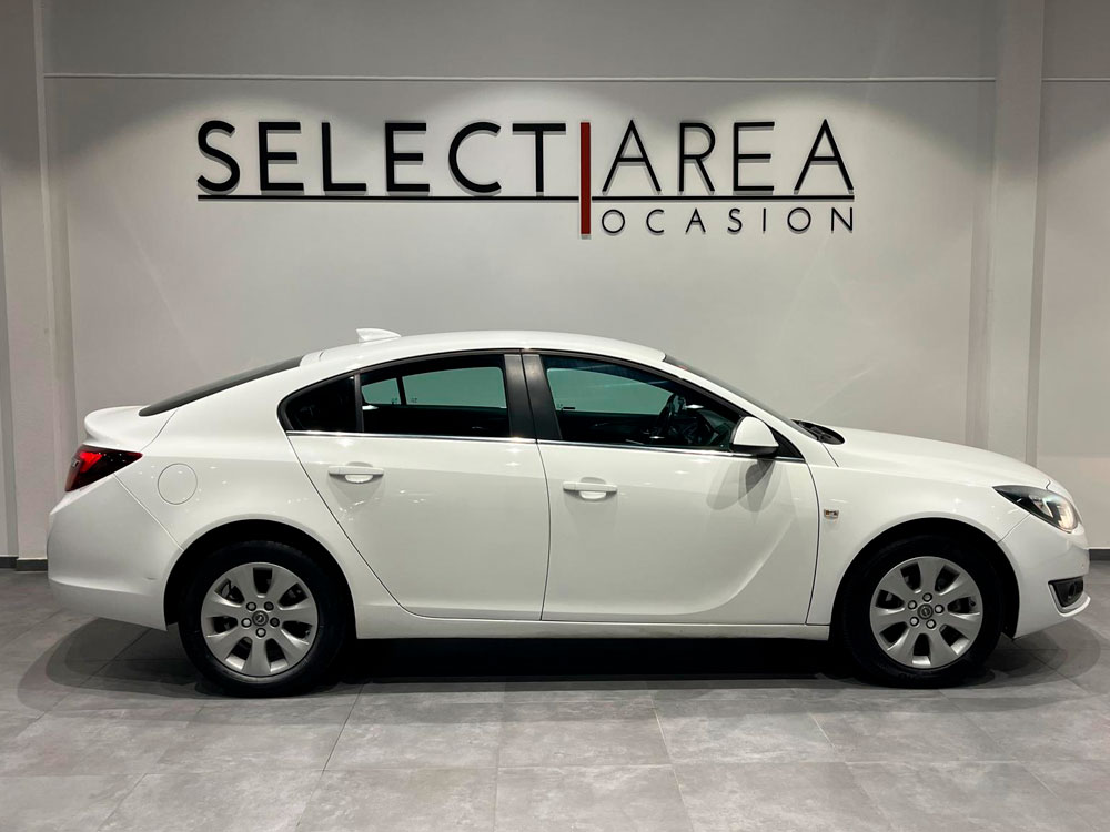 OPEL Insignia 1.6 CDTI Selective Auto | Select Área OPEL Insignia 1.6 CDTI Selective Auto | Select Área