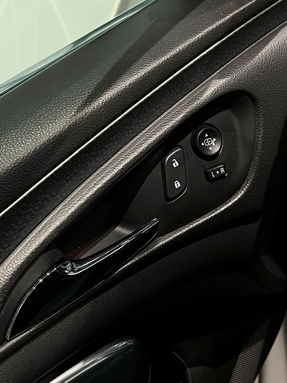 OPEL Insignia 1.6 CDTI Selective Auto | Select Área OPEL Insignia 1.6 CDTI Selective Auto | Select Área