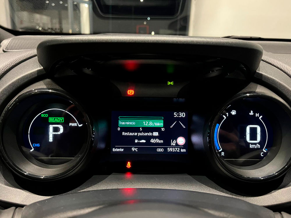 TOYOTA Yaris 1.5 120H Style Plus | Select Área TOYOTA Yaris 1.5 120H Style Plus | Select Área