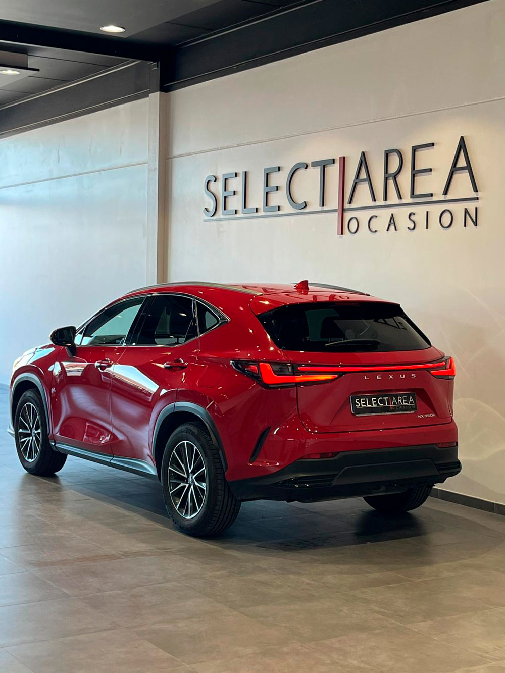 LEXUS NX 350H Executive 4WD- 2022 | Select Área