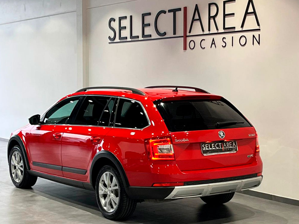 SKODA Scout 2.0 TDI CR DSG 4×4 | Select Área