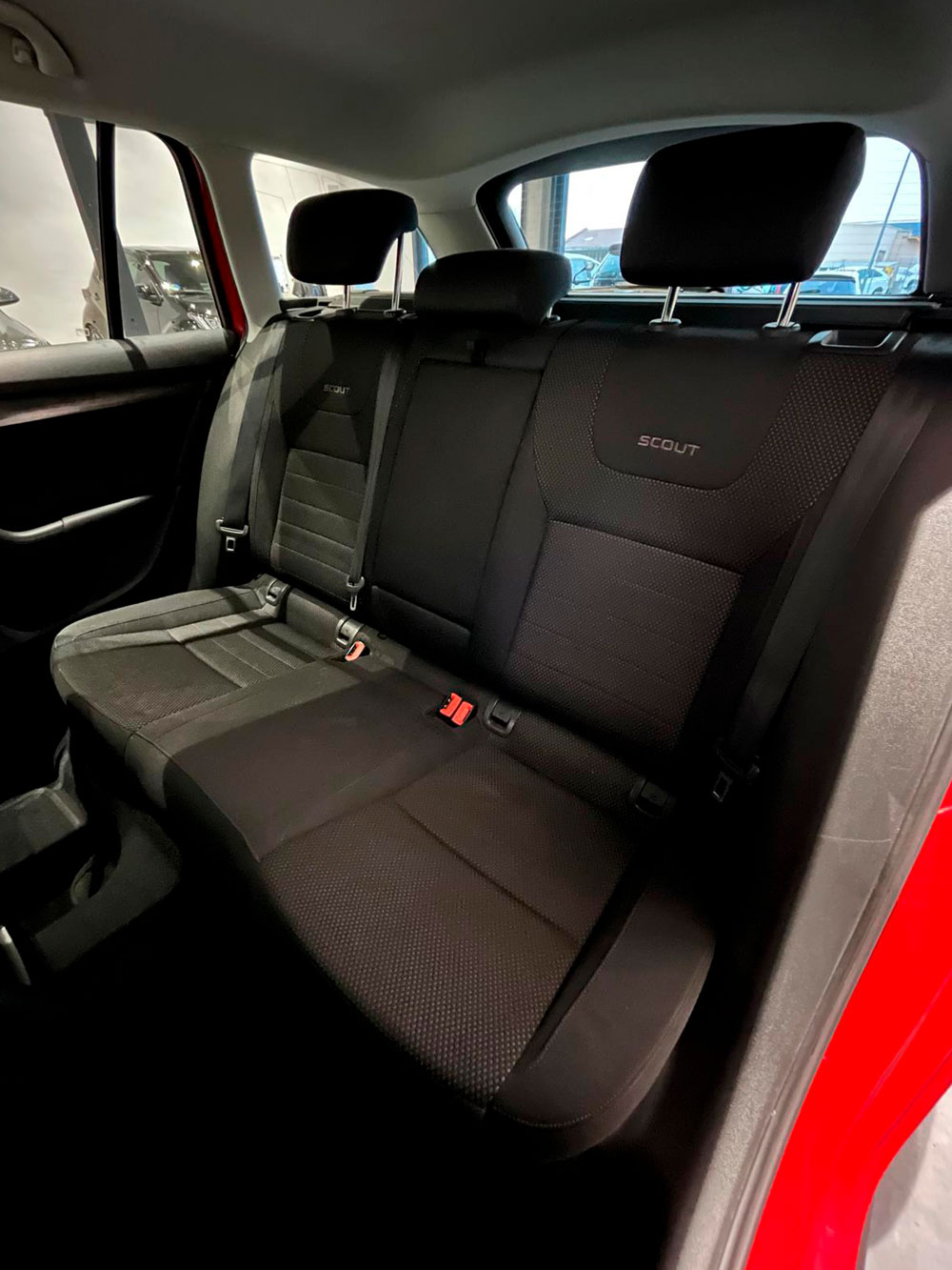 SKODA Scout 2.0 TDI CR DSG 4×4 | Select Área