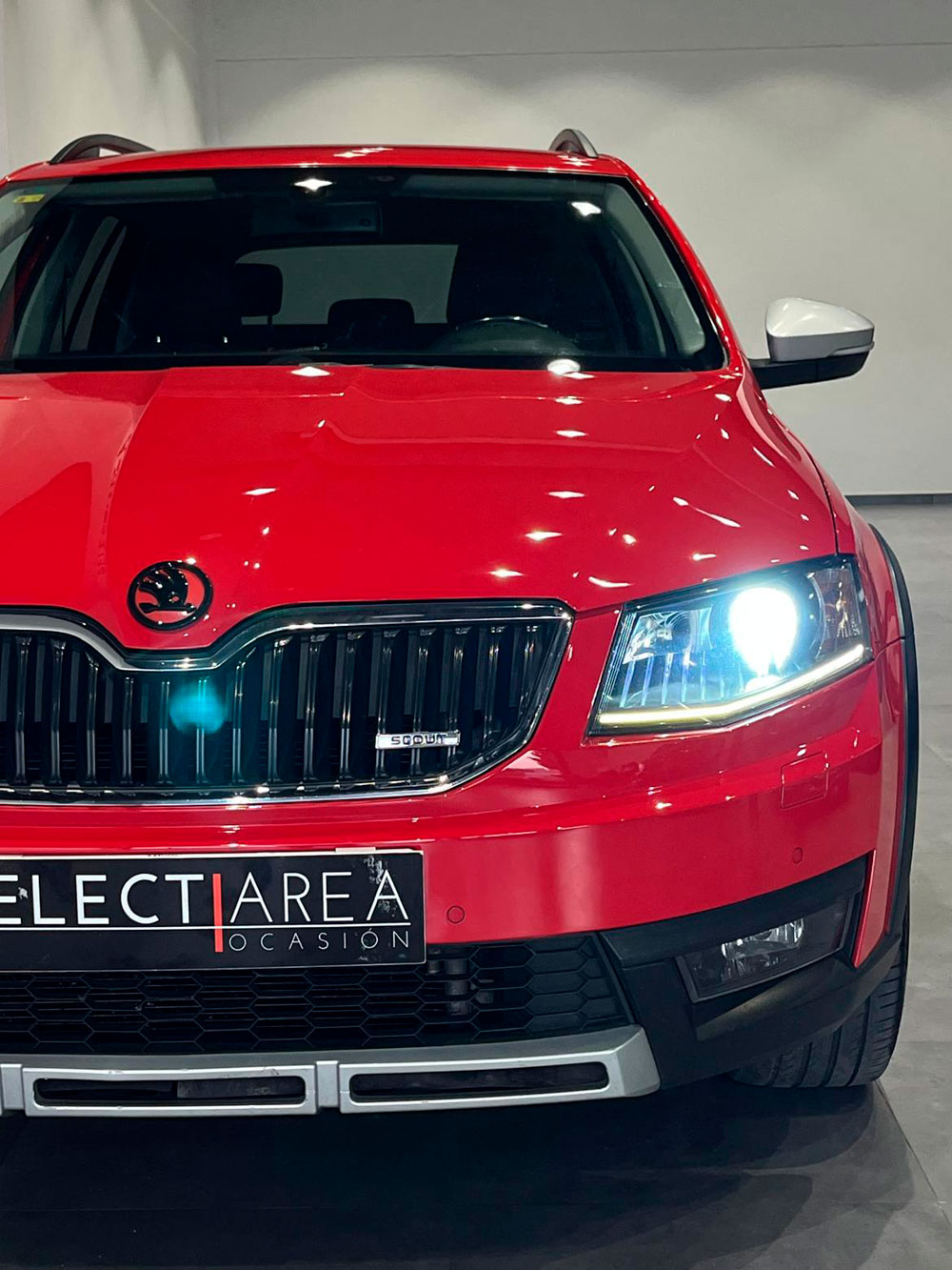 SKODA Scout 2.0 TDI CR DSG 4×4 | Select Área