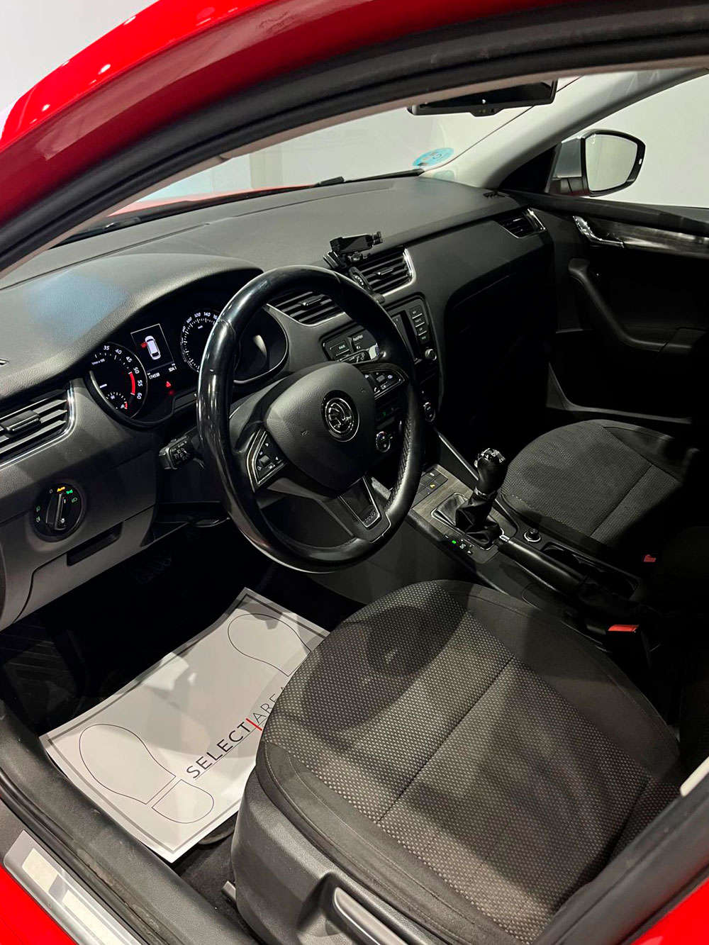 SKODA Scout 2.0 TDI CR DSG 4×4 | Select Área