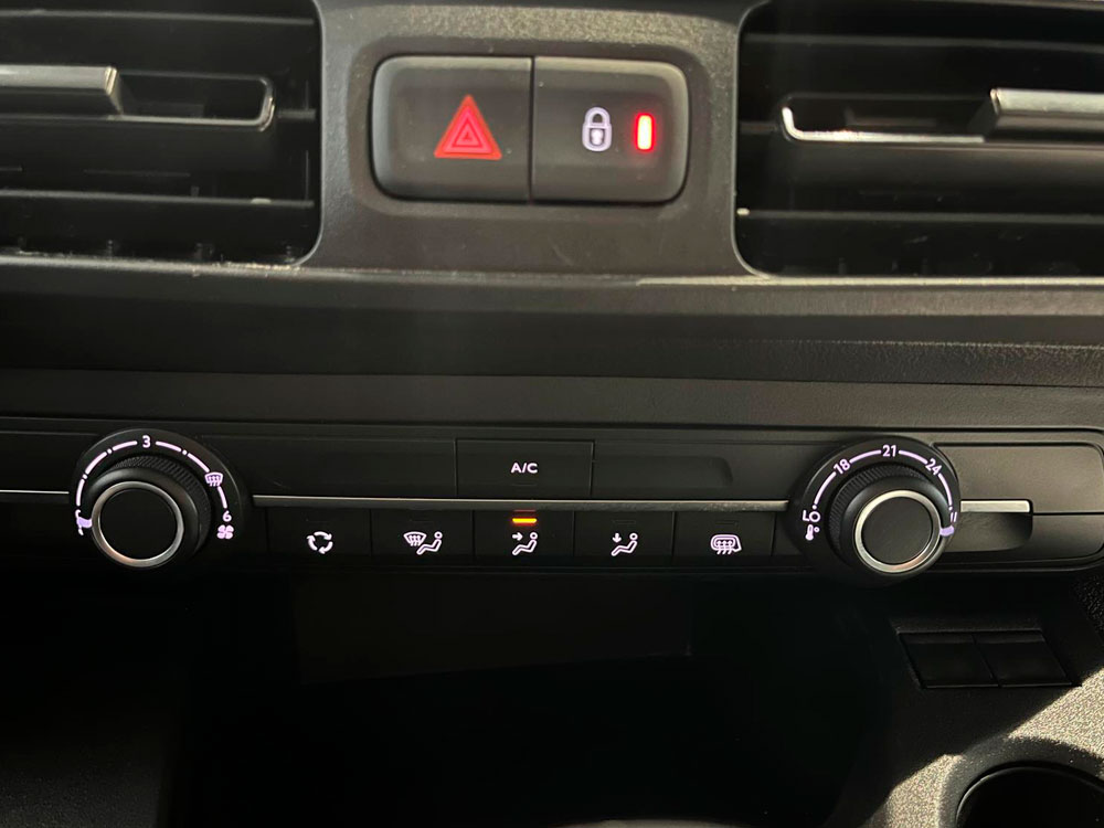 TOYOTA Proace City 1.5D VX L1 | Select Área TOYOTA Proace City 1.5D VX L1 | Select Área