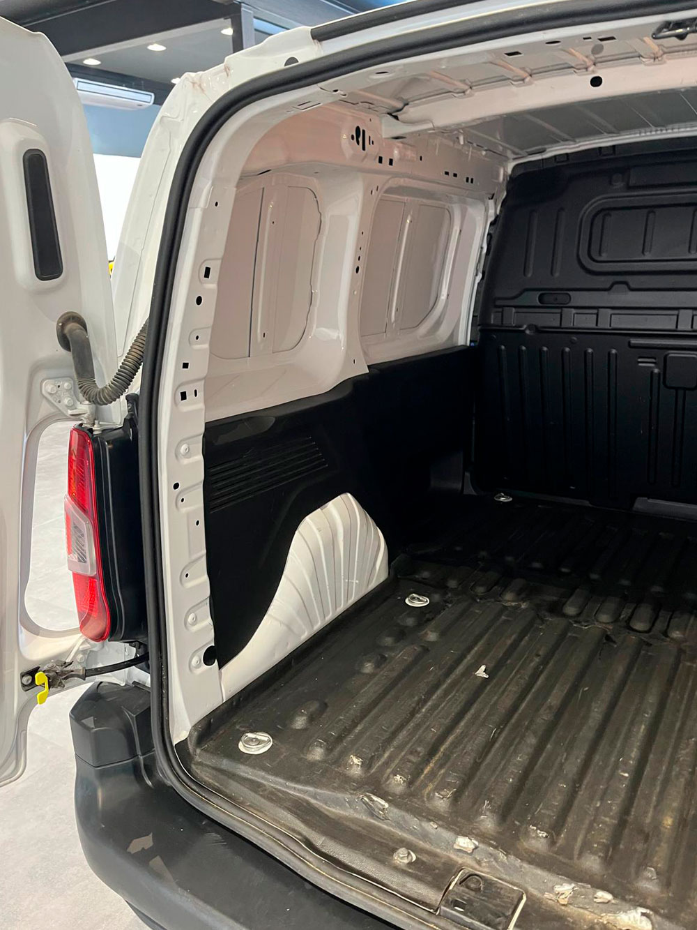 TOYOTA Proace City 1.5D VX L1 | Select Área TOYOTA Proace City 1.5D VX L1 | Select Área