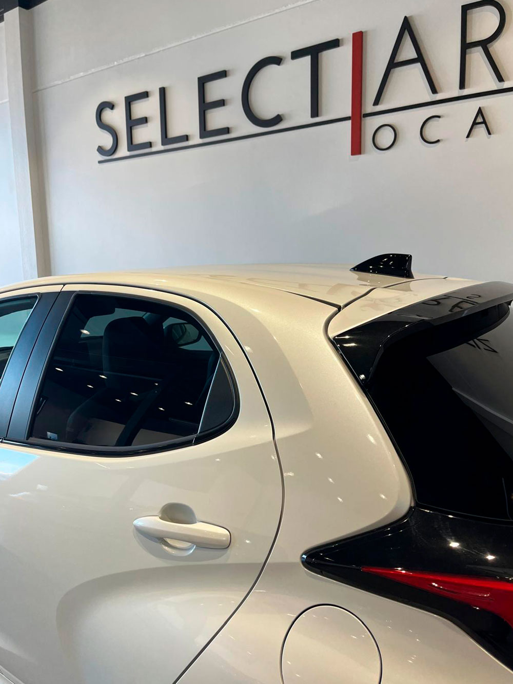 TOYOTA Yaris 1.5 120H Style | Select Área