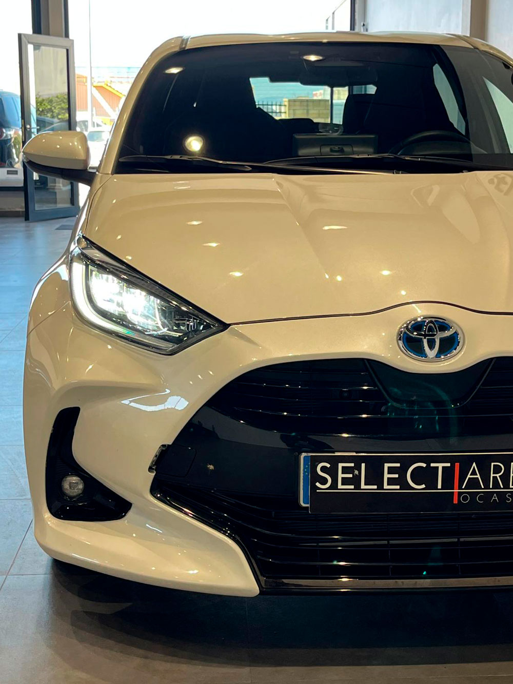 TOYOTA Yaris 1.5 120H Style | Select Área