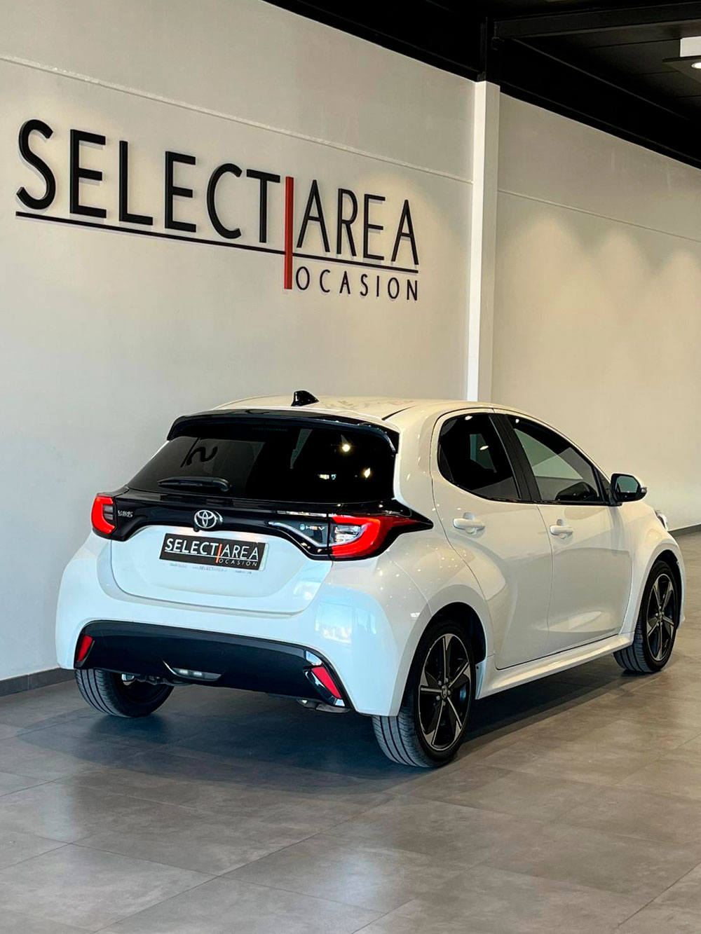 TOYOTA Yaris 1.5 120H Style | Select Área