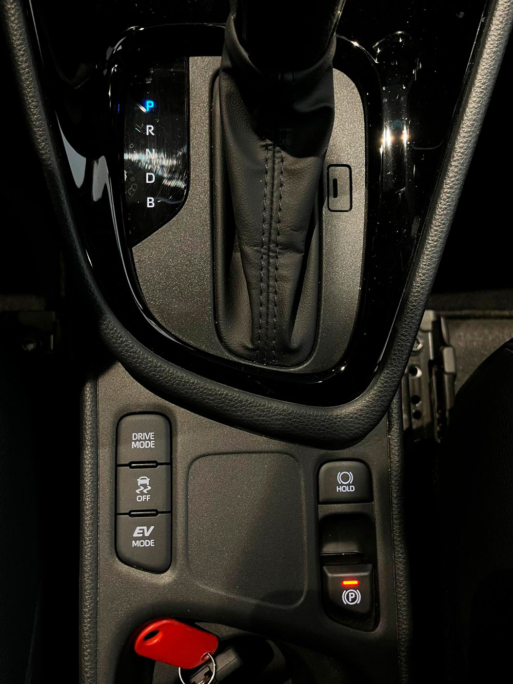 TOYOTA Yaris 1.5 120H Style | Select Área