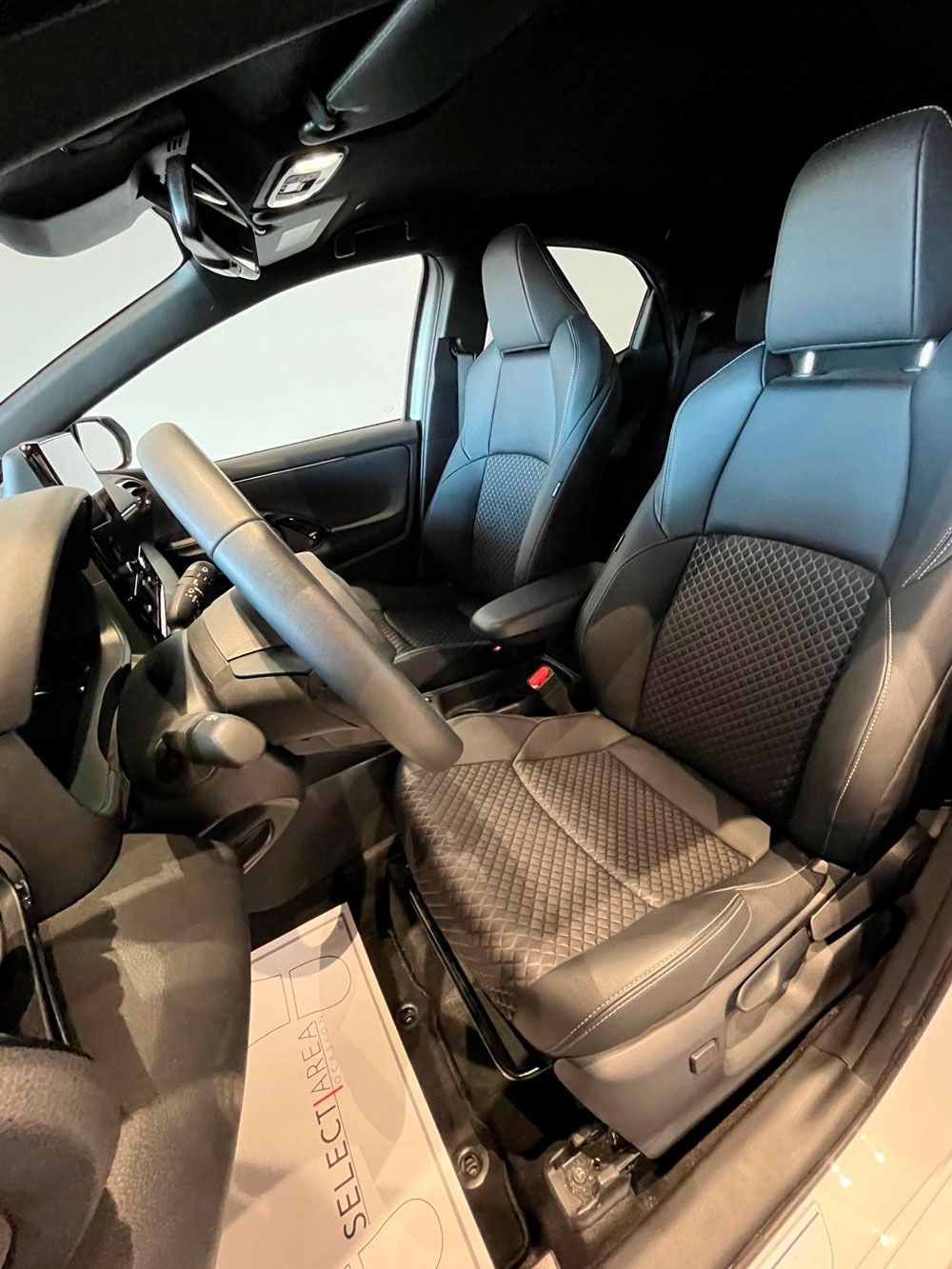 TOYOTA Yaris 1.5 120H Style | Select Área