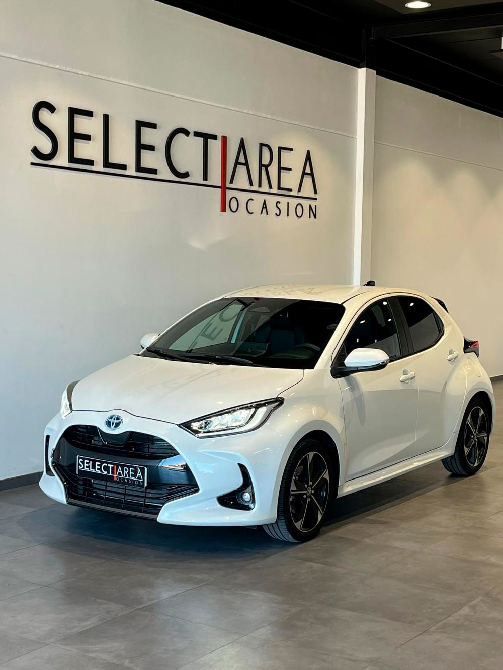 TOYOTA Yaris 1.5 120H Style | Select Área