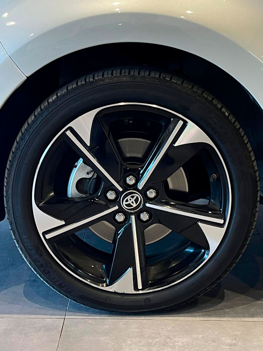 TOYOTA Yaris 1.5 120H Style | Select Área