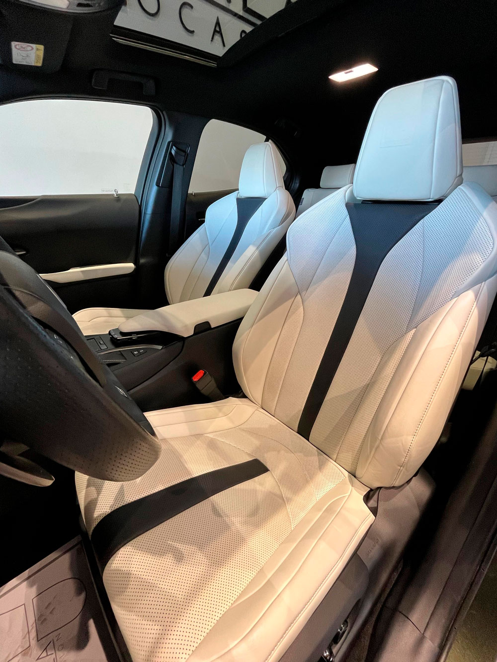 LEXUS UX 2.0 250h F Sport Cuero 4WD | Select Área