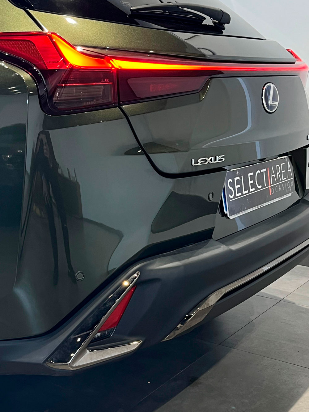 LEXUS UX 2.0 250h F Sport Cuero 4WD | Select Área